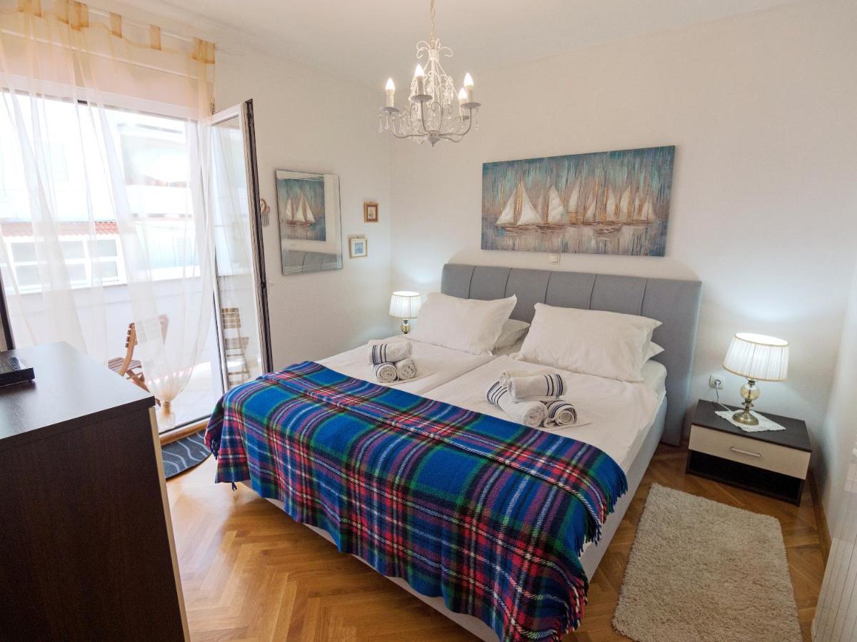 M. De Dominisa 5 Apartment Раб Екстериор снимка